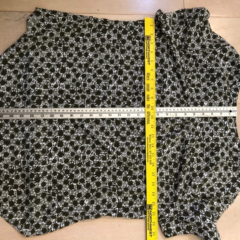 Brown & cream patterned hi-low SS tunic, L, Christopher & Banks - Picture 7 of 12
